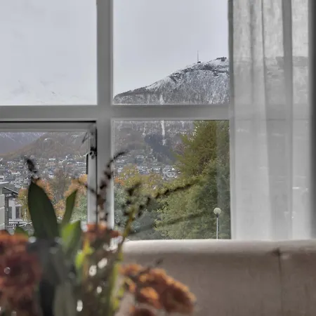 Townhouse With A View - Terrace Сasa de vacaciones