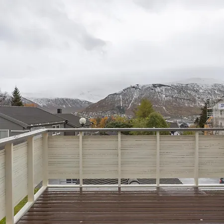 Townhouse With A View - Terrace Holiday home