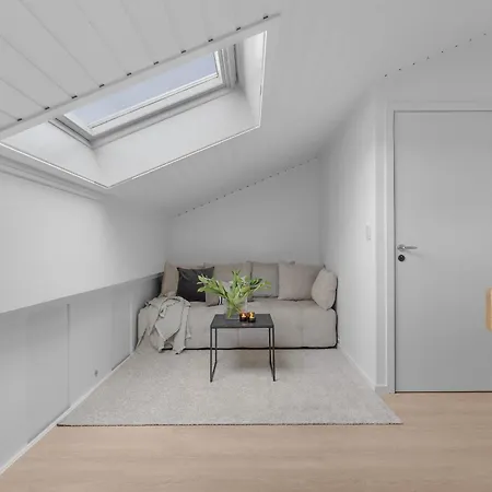 Townhouse With A View - Terrace Holiday home *