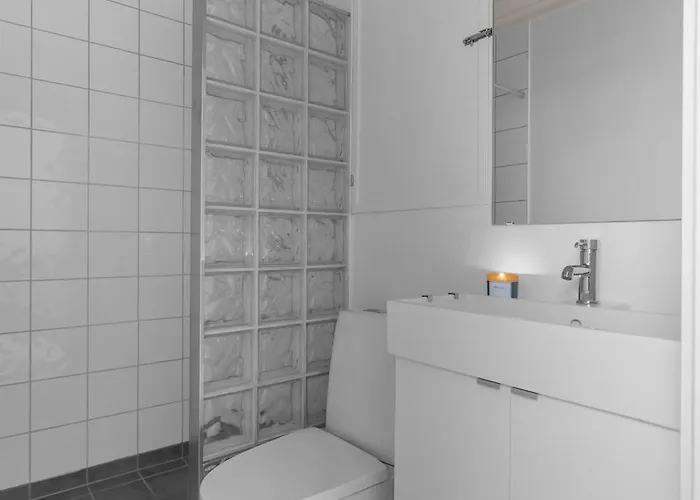 Σπίτι διακοπών Northstay - Terrace, Free Parking, Two Bathrooms, Sleeps 8 Τρόμσο