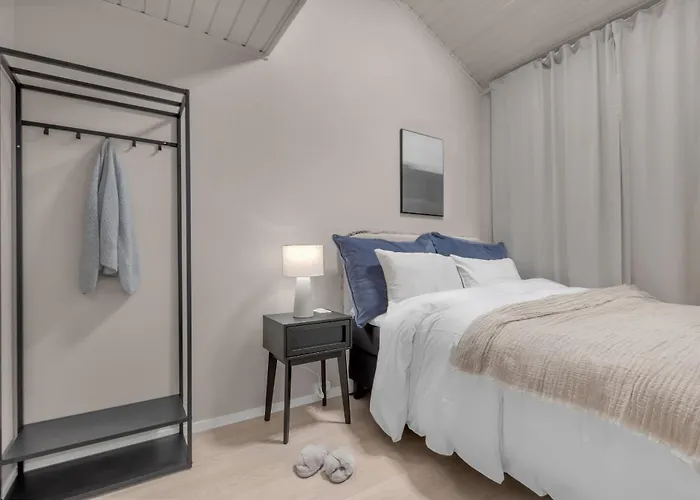 Northstay - Terrace, Free Parking, Two Bathrooms, Sleeps 8 Дом отдыха