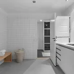 Northstay - Terrace, Free Parking, Two Bathrooms, Sleeps 8 Tromsø